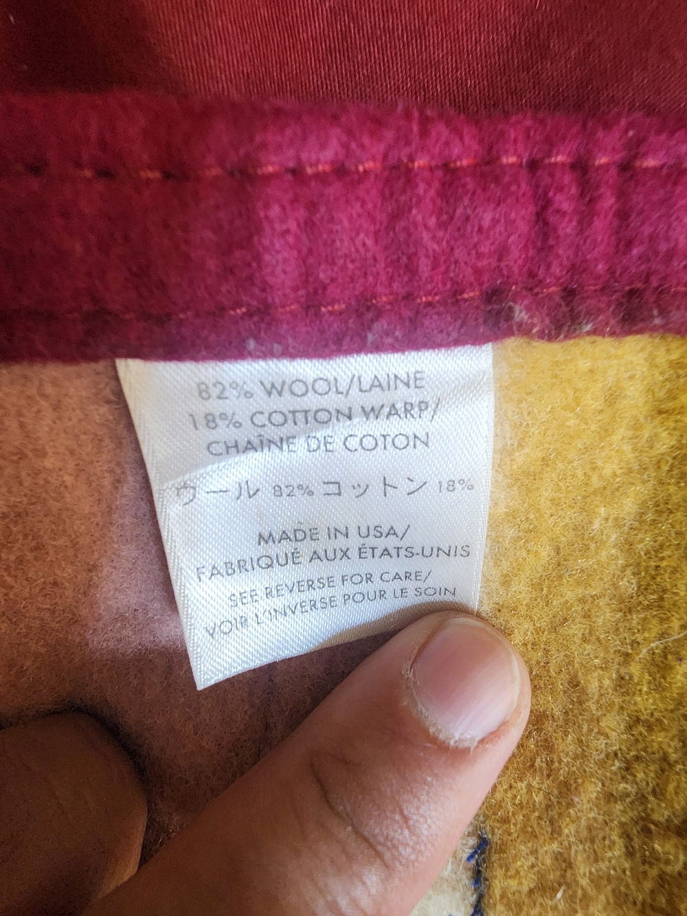 Pendleton Blue and Yellow Beaver State Label on Pink Wool - Picture 13 of 17